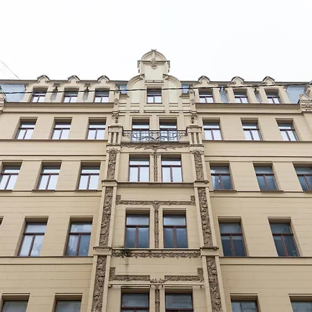 Modern Next To Jrt Apartment *